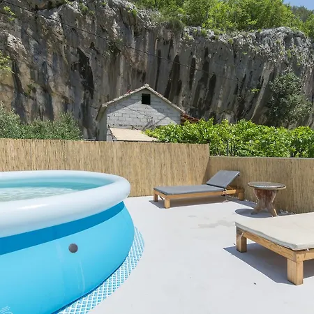 Holiday Coso * Omiš
